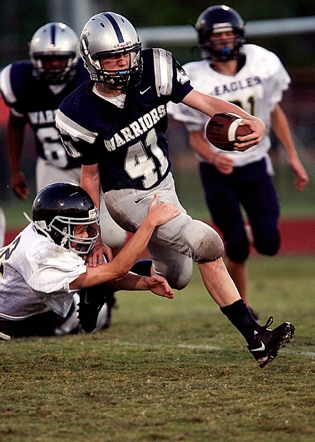 曼联官宣签一门将！阿莫林否认不信任青训，但拒绝保证新帝星能出场